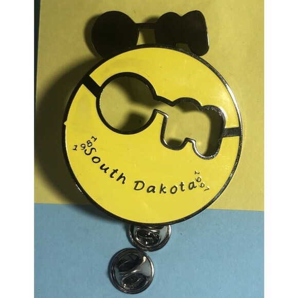 1981-1997 South Dakota OM Smiley Face , Odyssey of The Mind OM 2 piece Pin - Picture 2 of 3